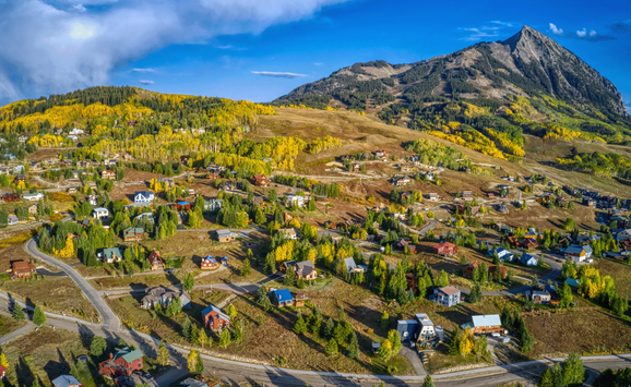 shutterstock_1830464477